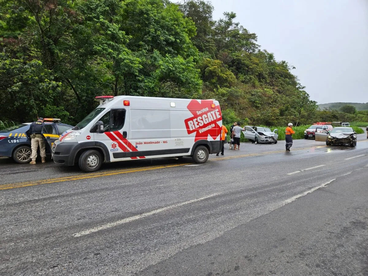 Sexta-feira caótica: três acidentes em sequência deixam cinco feridos na BR-381 entre São Gonçalo e João Monlevade