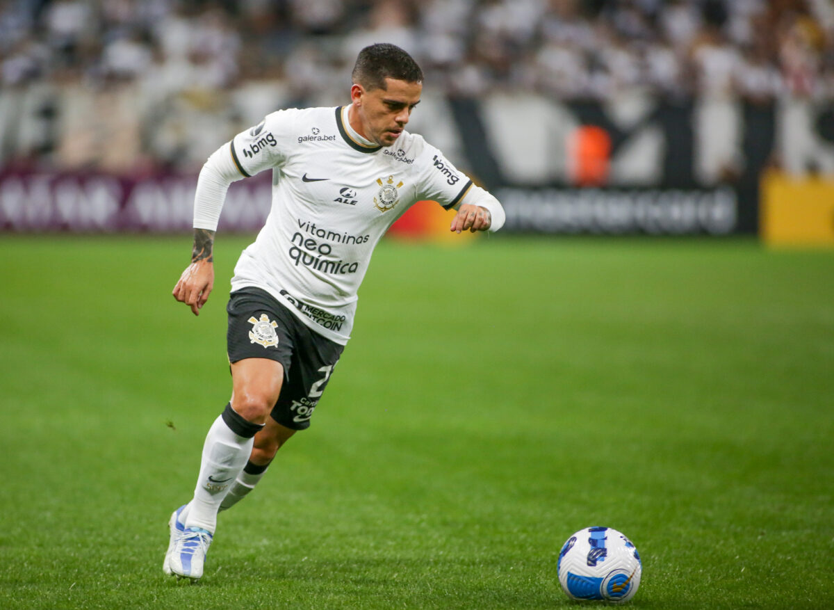 Fagner, lateral-direito do Corinthians, deve ser novo reforço do Cruzeiro