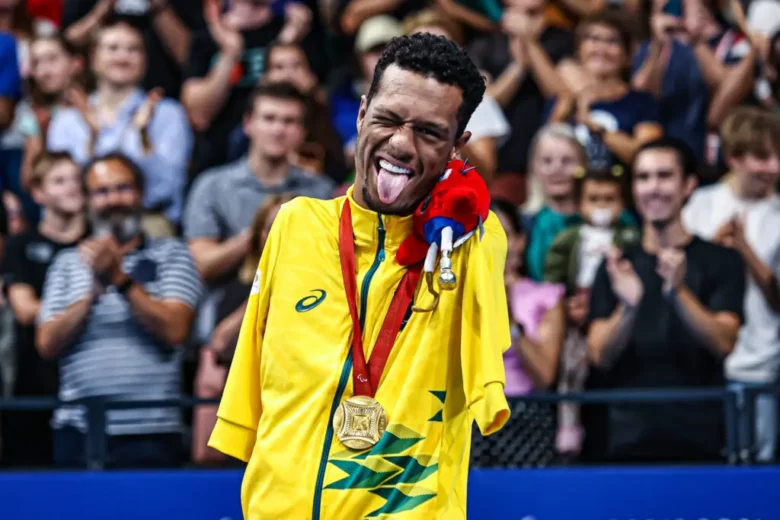 Gabriel Araújo é eleito o melhor atleta paralímpico do mundo