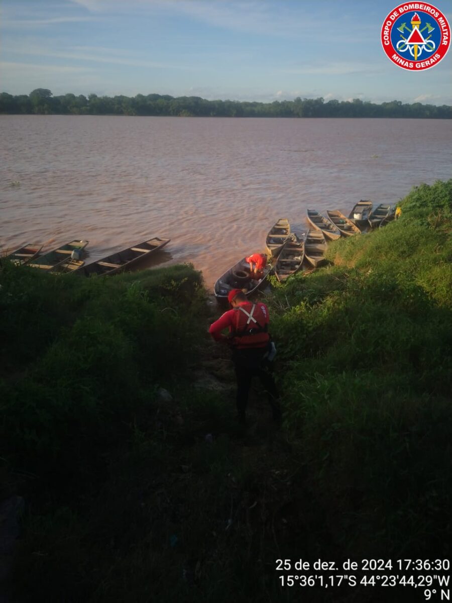 Corpo de Bombeiros realiza buscas por vítimas de afogamento no rio São Francisco