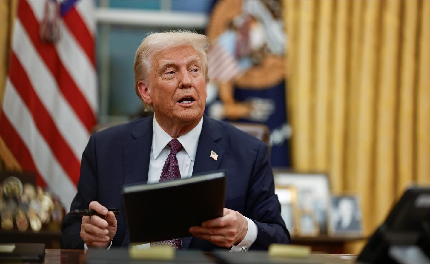 Justiça suspende decreto de Trump que vetava cidadania americana por nascimento