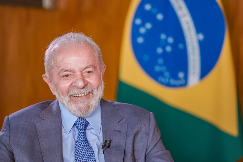 Lula, ministros do STF e parlamentares terão aumento salarial a partir de fevereiro