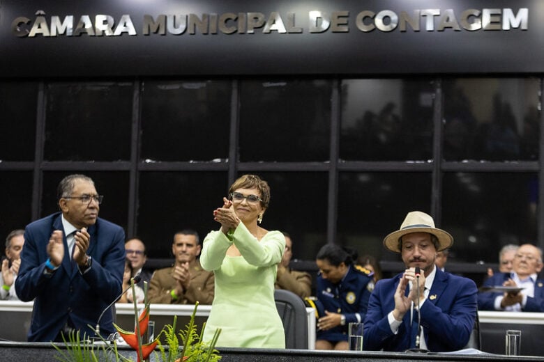 Prefeita Marília Campos é empossada em Contagem e prega respeito em diálogo com a Câmara