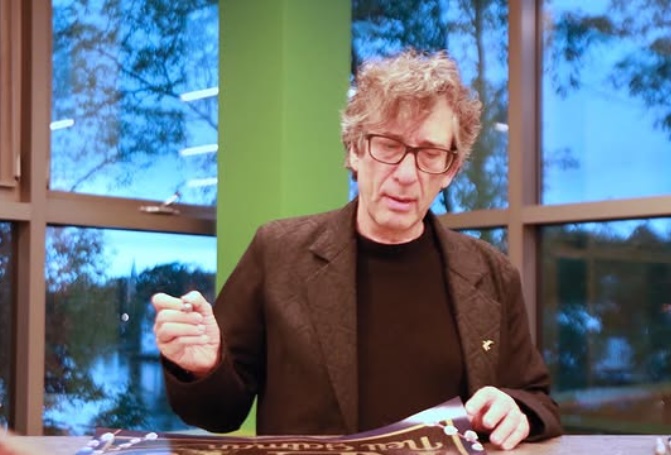 Revista detalha acusações de abuso sexual contra Neil Gaiman, autor de “Sandman”