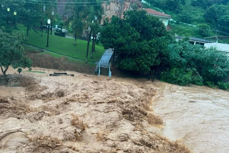 Dom Silvério: chuva derrubou nove pontes e número de desabrigados e desalojados ainda é incerto