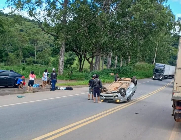 Colisão na BR-381 mobiliza bombeiros em São Gonçalo do Rio Abaixo