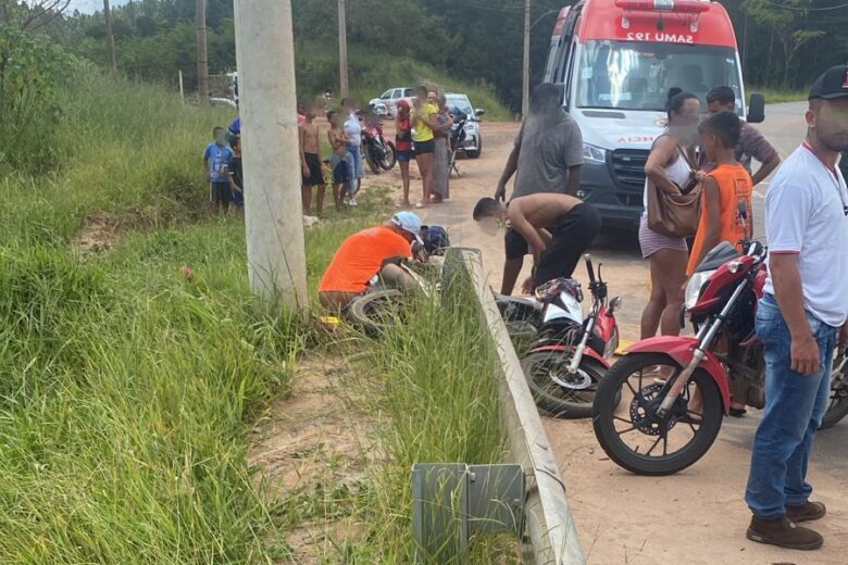 Acidente de moto deixa dois feridos no bairro Pedreira, em Itabira