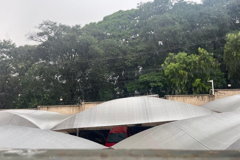 Vídeo: Belo Horizonte tem mais um dia de chuva forte nesta quarta-feira