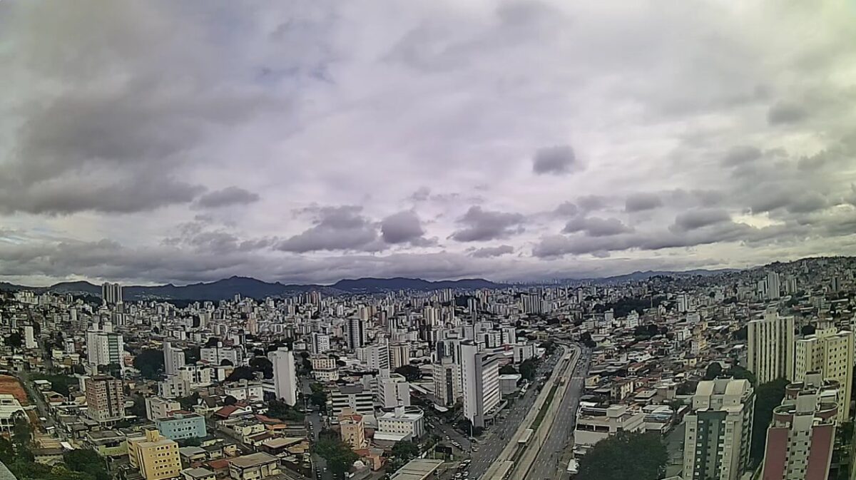 Belo Horizonte pode ter chuva de 30 mm nesta segunda-feira, dia mais quente do ano