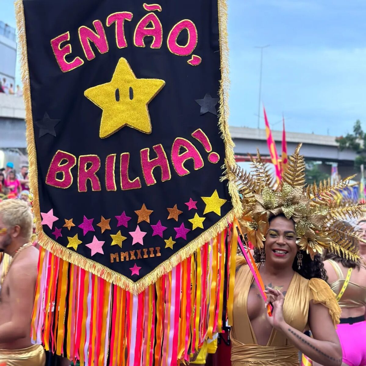 pré-carnaval então brilha