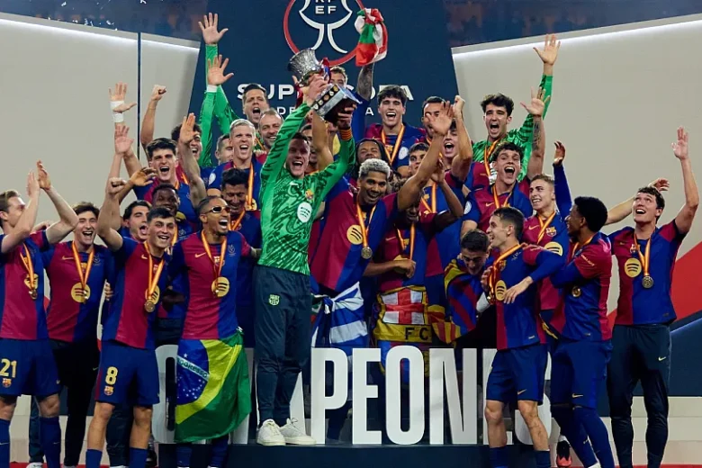 Barcelona goleia Real Supercopa da Espanha