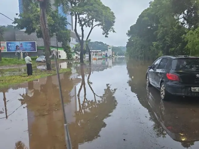 Ipatinga: Inundações e deslizamentos na BR-381