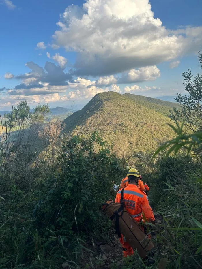 Homem morre em queda de paraglider, em Andradas