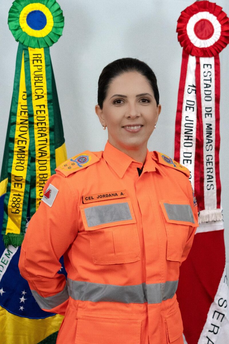 Conheça a primeira mulher no comando-geral do Corpo de Bombeiros de Minas Gerais