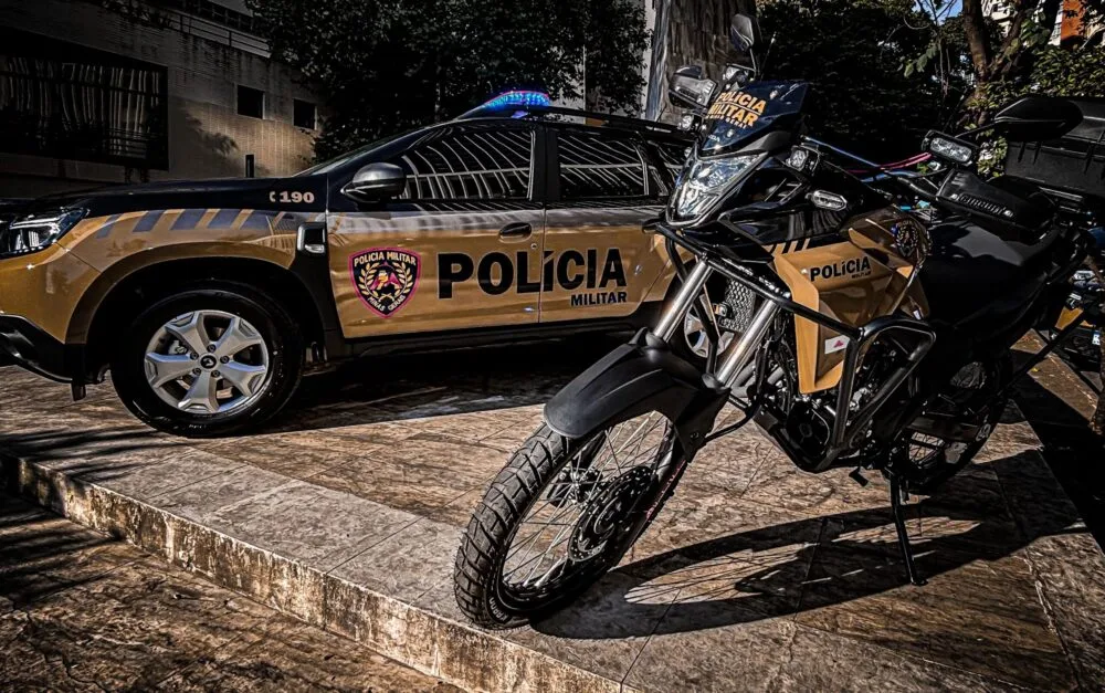 Polícia Militar prende quatro suspeitos de homicídio após corpo ser encontrado em área de mata no Vale do Aço