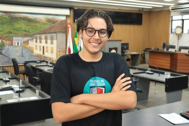 Itabirano pode representar Minas Gerais no Parlamento Juvenil do Mercosul; saiba como votar