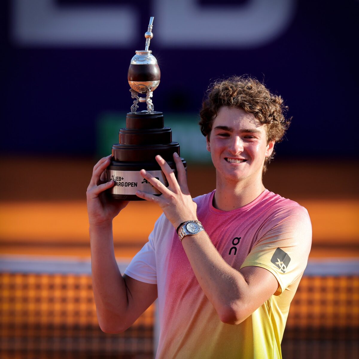 João Fonseca é campeão do Aberto da Argentina