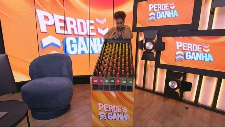 Camilla vence leilão do Poder Curinga no "BBB 25" e poderá mudar o jogo