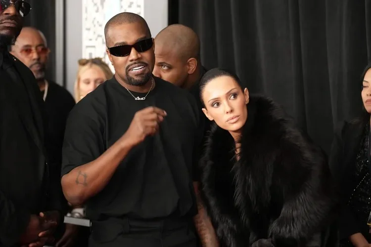 Kanye West e Bianca Censori anunciam separação, segundo o site TMZ