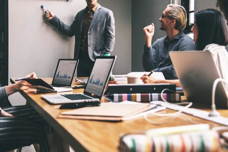 Empreendedorismo Digital: Convertendo vídeos para engajar o público online
