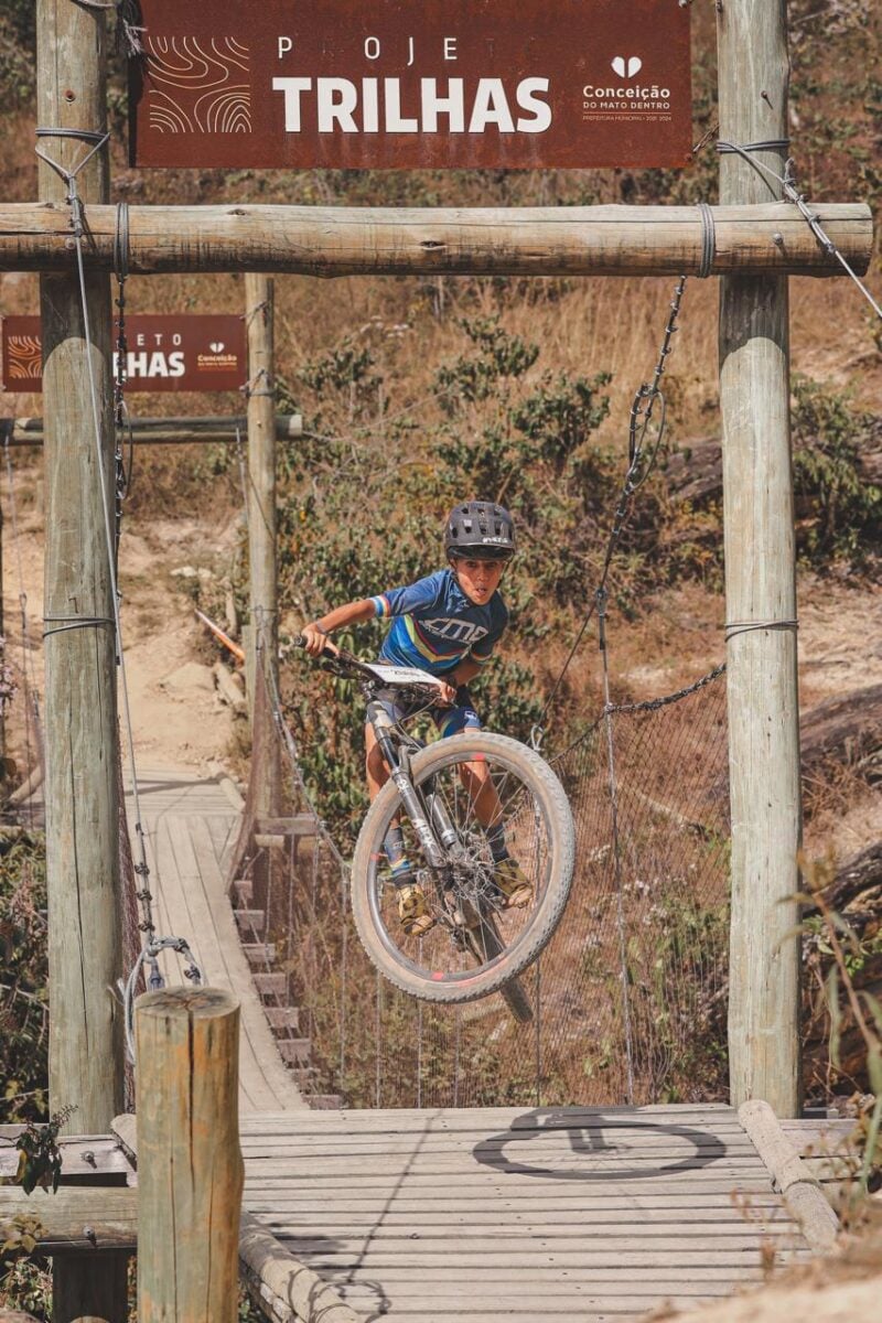 Jovem atleta de Conceição do Mato Dentro busca apoio para disputar o Pan-Americano de Mountain Bike