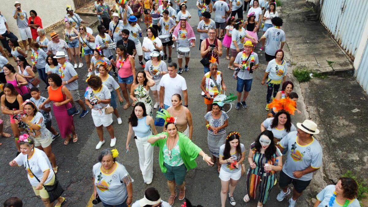 Bloco "Barriguinha encontra Sô Rodrigo" promete irreverência e tradição no Carnaval de Itabira