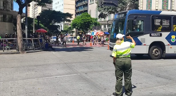 Desfile do bloco Chama o Síndico altera trânsito no Centro de BH; confira as informações