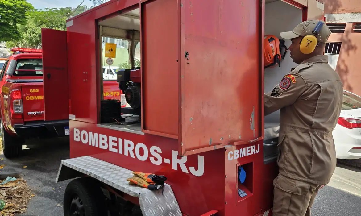 Morre uma das vítimas de incêndio na fábrica de fantasias no Rio