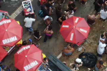 Drone da PM flagra furto em bloco de carnaval e suspeitos são detidos em SP