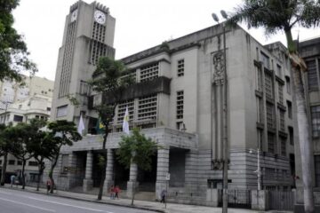 Servidores da Câmara de BH terão reajuste salarial de 10% a partir de abril