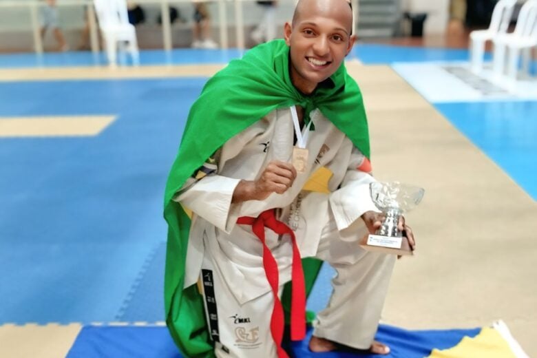 Atleta cocaiense conquista ouro em competição de Taekwondo no Uruguai