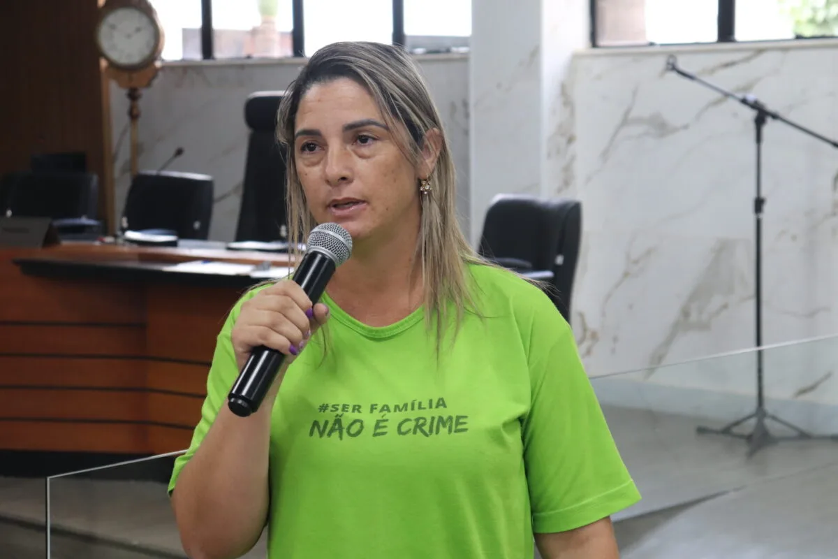 Famílias voltam a cobrar presídio em Itabira; governo afirma que cederá terreno para construção da unidade 