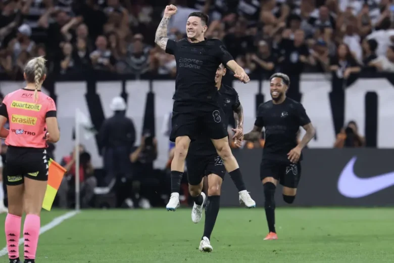 Corinthians elimina o Santos e avança à final do Paulistão