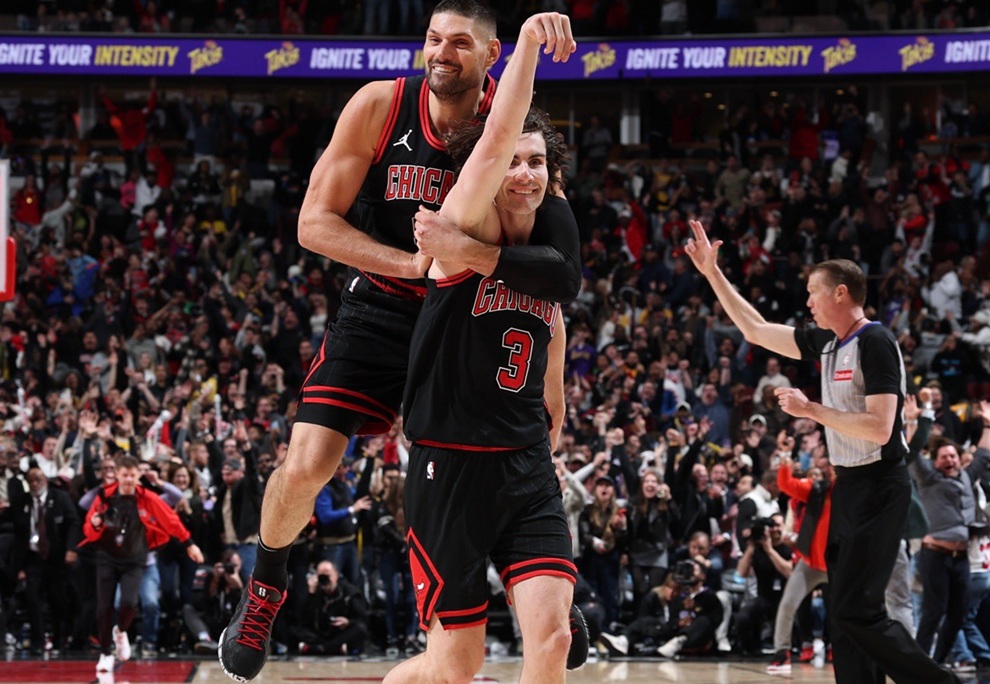 Giddey acerta cesta do meio da quadra no estouro do cronômetro e Chicago Bulls vence os Lakers