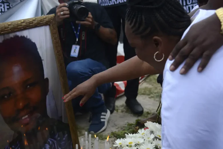 Justiça do Rio condena dois por morte do congolês Moïse