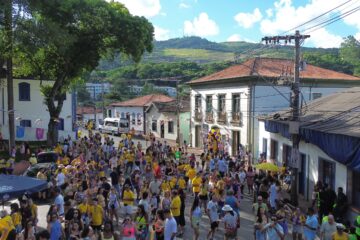Histórias da Comunidade – O Carnaval em Itabira resiste; confira no YouTube