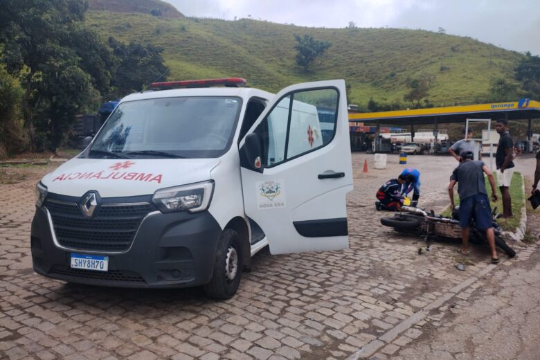 Colisão entre moto e carreta deixa motociclista ferido na BR-381, em Nova Era