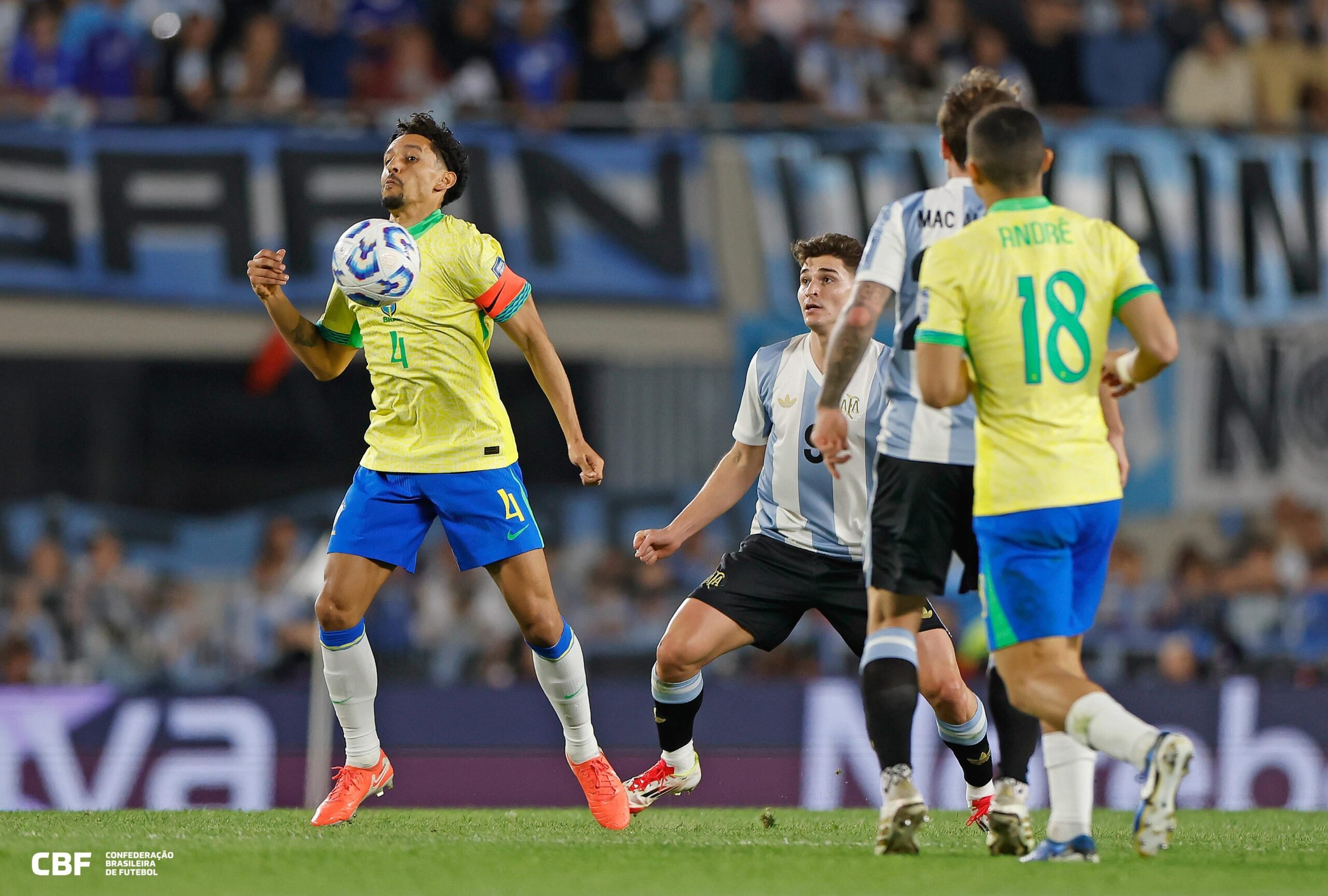 Cadê a porrada? Argentina engole o Brasil em vexame por 4 a 1 nas Eliminatórias da Copa