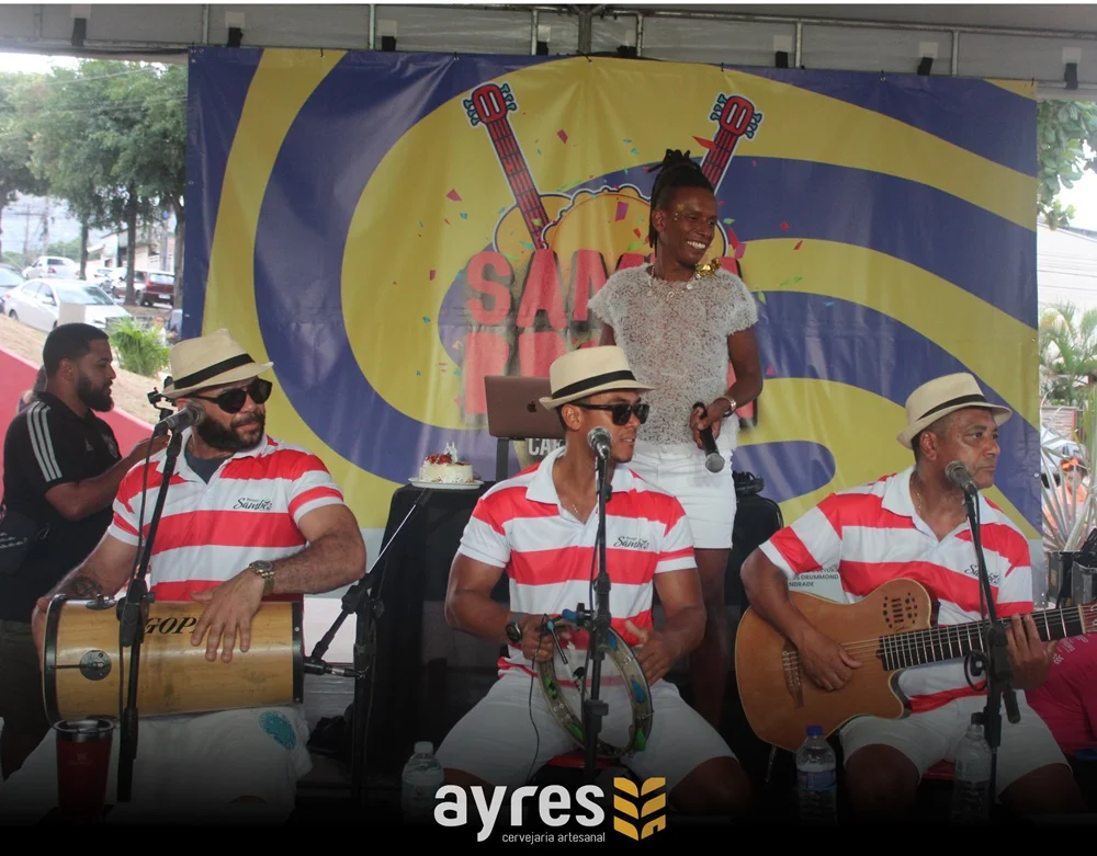 Folia em Itabira: confira a galeria de fotos do Samba do Brown