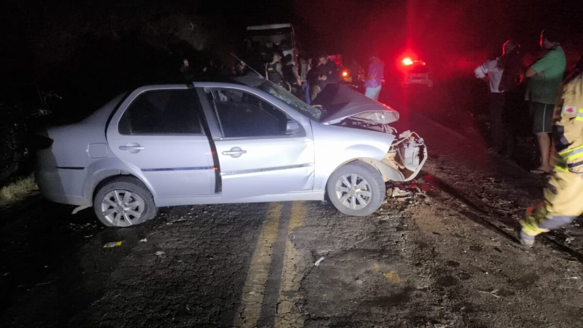 Colisão frontal na BR-267 deixa sete vítimas em Argirita