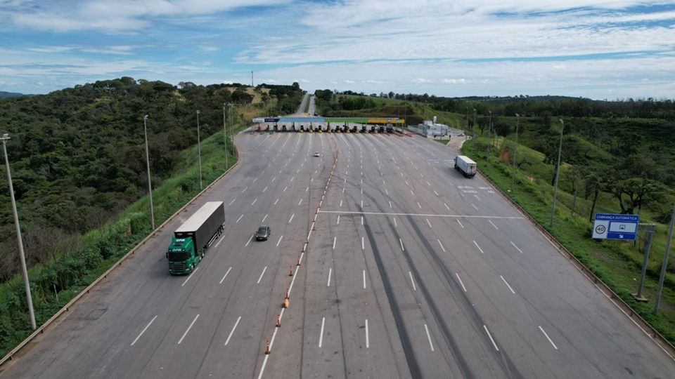 Feriado do Dia do Trabalho: mais de 280 mil veículos devem trafegar na BR-040 entre Minas Gerais e Goiás