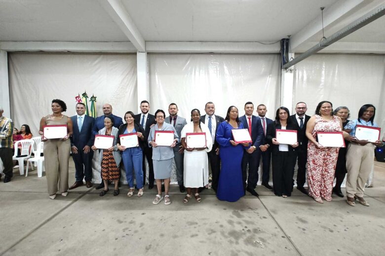 Mulheres Notáveis foram homenageadas na Câmara de São Gonçalo do Rio Abaixo Mulheres Notáveis foram homenageadas na Câmara de São Gonçalo do Rio Abaixo