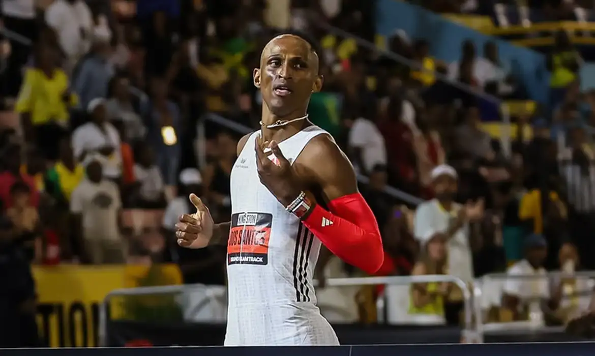 Alison vence 400m com barreiras na Jamaica