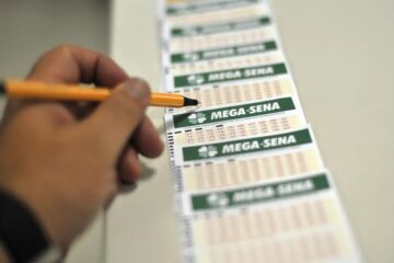 Prêmio da Mega-Sena acumula e vai a R$ 115 milhões: confira números sorteados