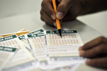 Prêmio de R$ 300 milhões: Mega-Sena acumula e você pode ser o próximo milionário