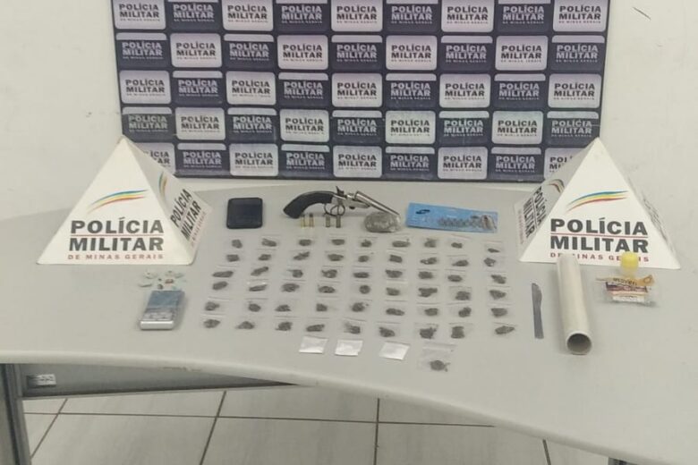 Jovem de 19 anos é preso com drogas, arma e munições em Itabira