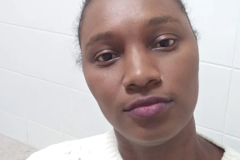 Moradora de Santa Maria de Itabira luta contra câncer de mama e busca ajuda para efeito colateral da doença Moradora de Santa Maria de Itabira luta contra câncer de mama e busca ajuda para efeito colateral da doença