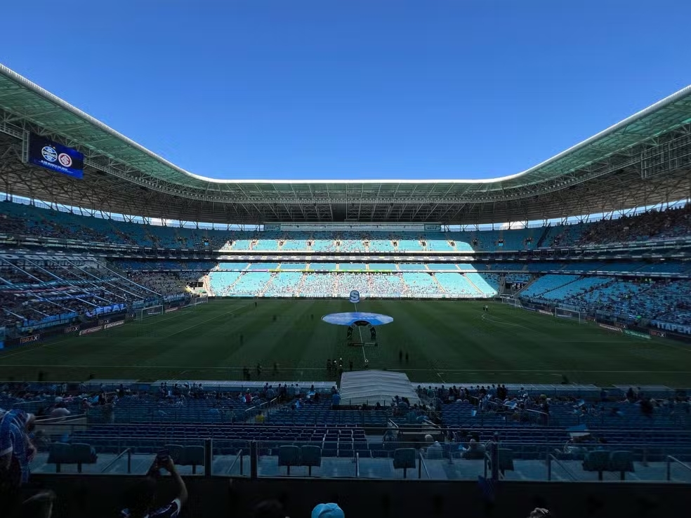O importante e silencioso recado enviado pelo torcedor aos chefões do futebol brasileiro