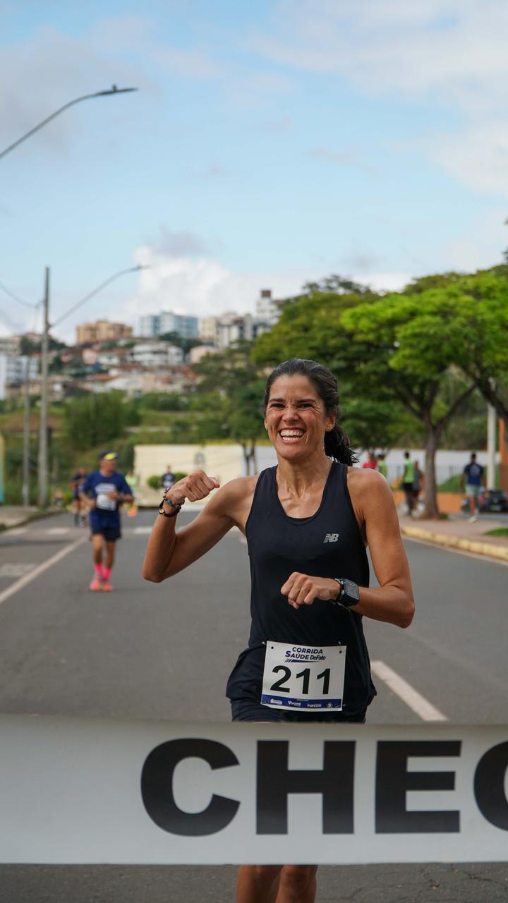 Pela segunda vez, Larissa Quintão e Thiago Rangel vencem os 10km da Corrida DeFato Saúde