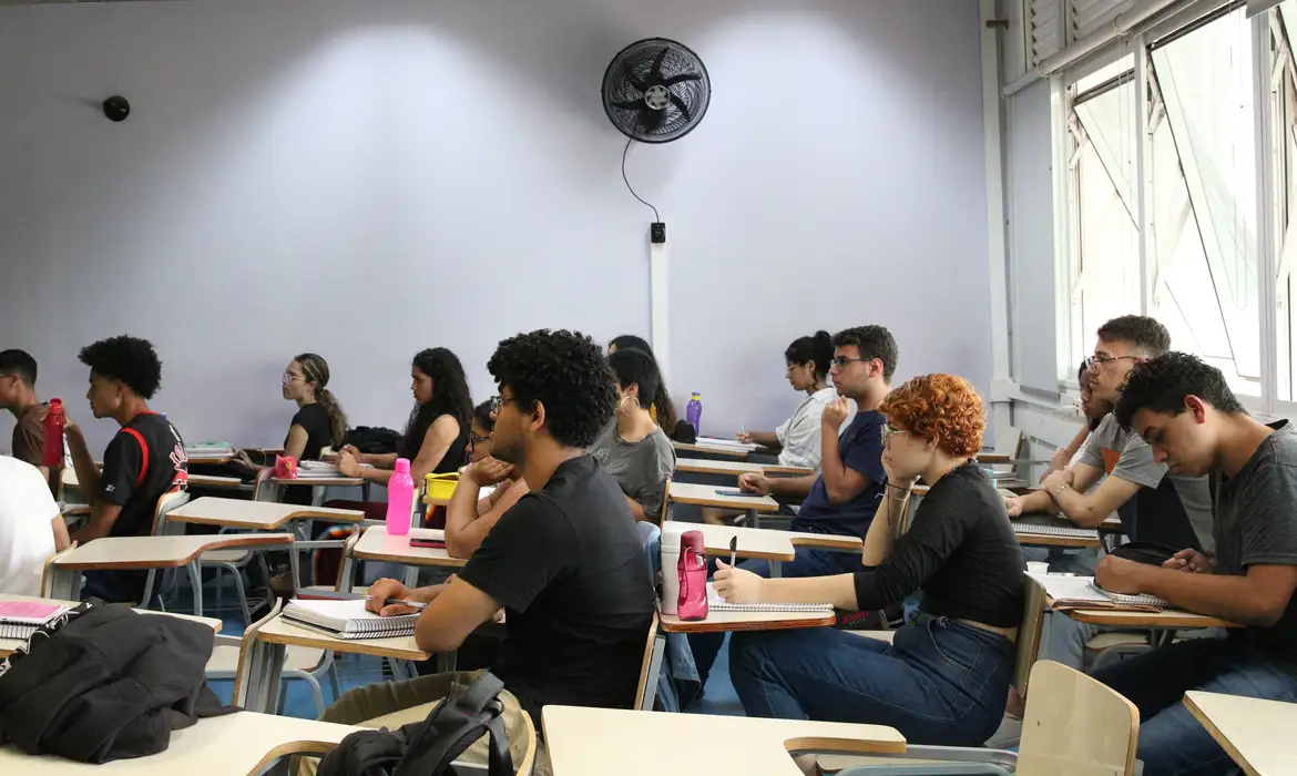 Concurso unificado 2025: INSS entra com 300 vagas e total salta para 3.652 oportunidades